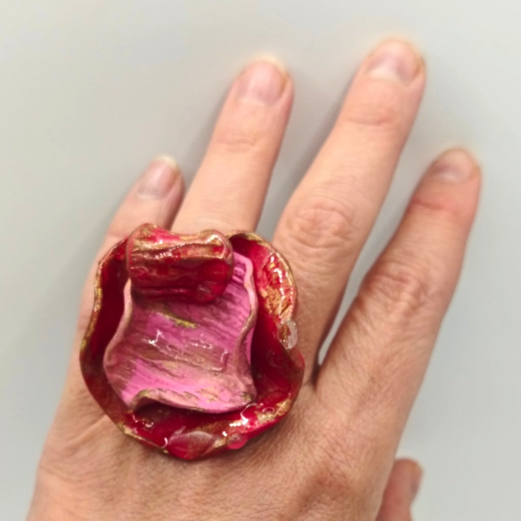 Anillo - pétalos rojo y rosa