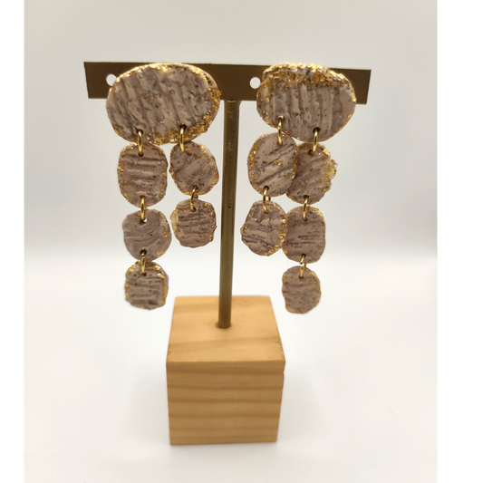 Lakshmi - grandes color crema dorado