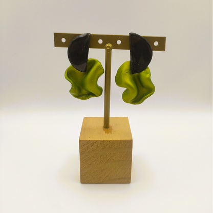 Isis - Pendiente marrón y verde pistacho