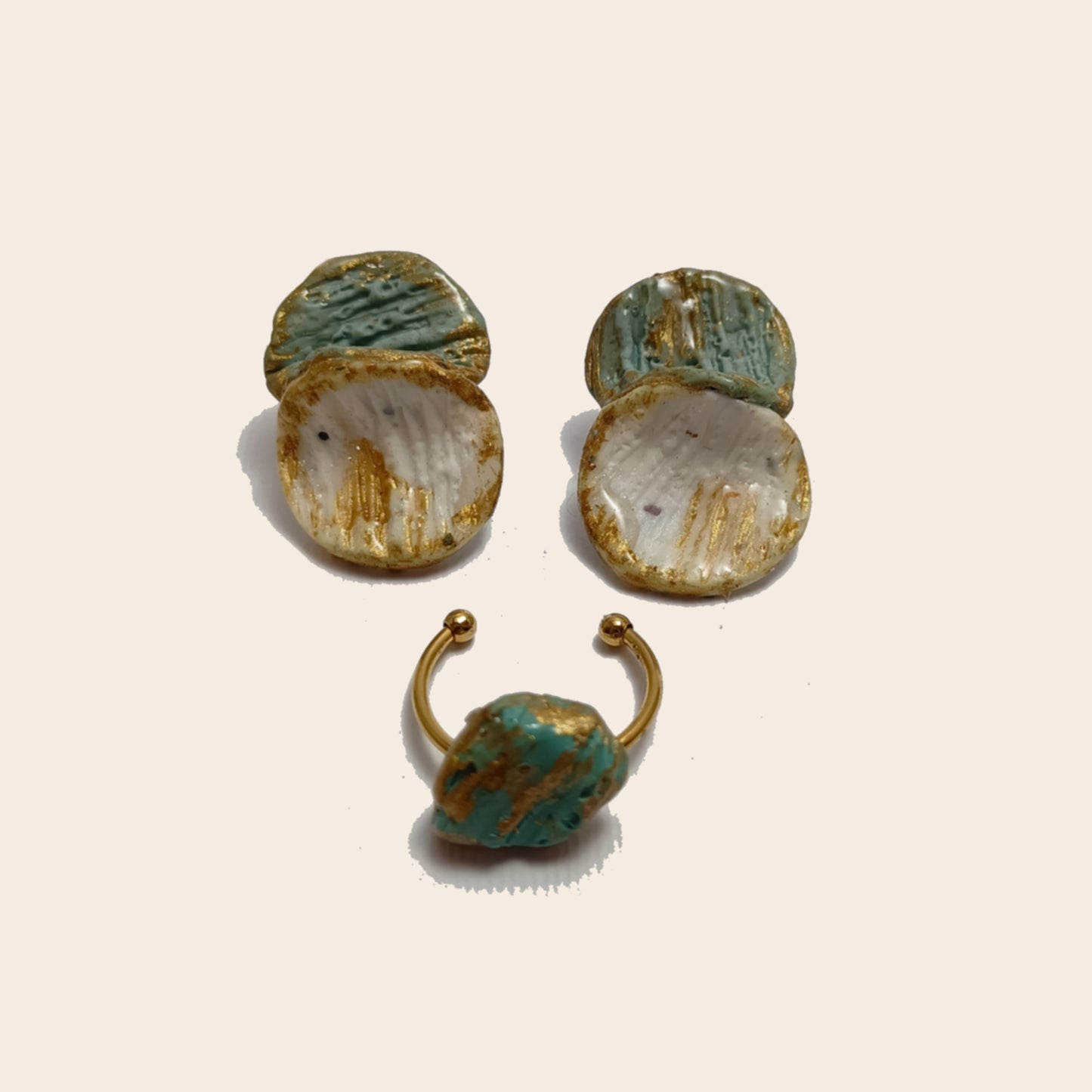 Venus - conjunto con pétalos turquesa y blancos