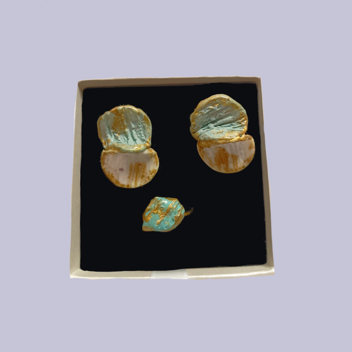 Venus - Pendientes y Anillo
