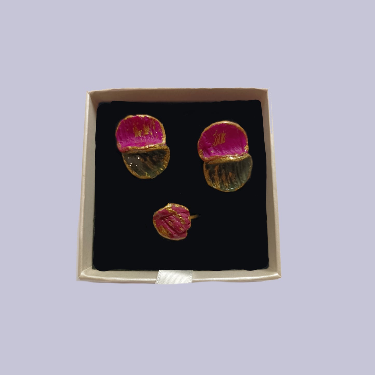 Venus - Pendientes y anillo