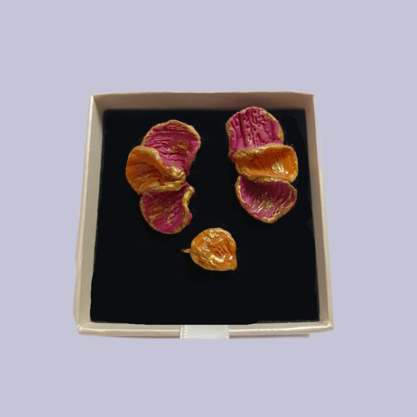 Venus - Pendientes y anillo