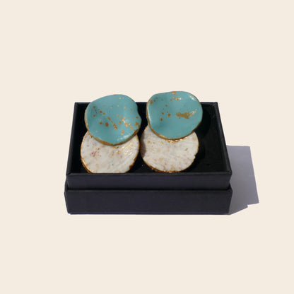 Ostara - turquesa, crema y dorado