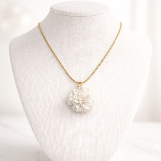 Clavel - colgante blanco