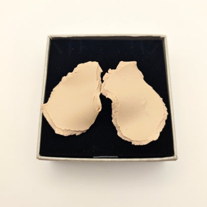 Mawu - pendientes color crema