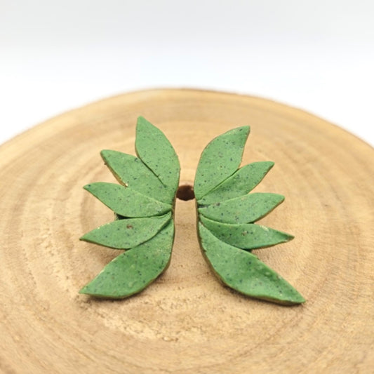 Dana - pendientes verde empolvado intenso