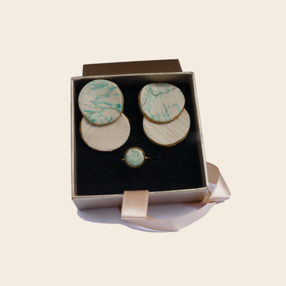 Ostara conjunto - Crema y agua esmeralda