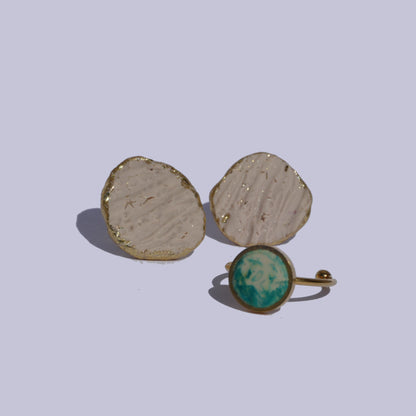 Lakshmi - Conjunto de pendientes y anillo.