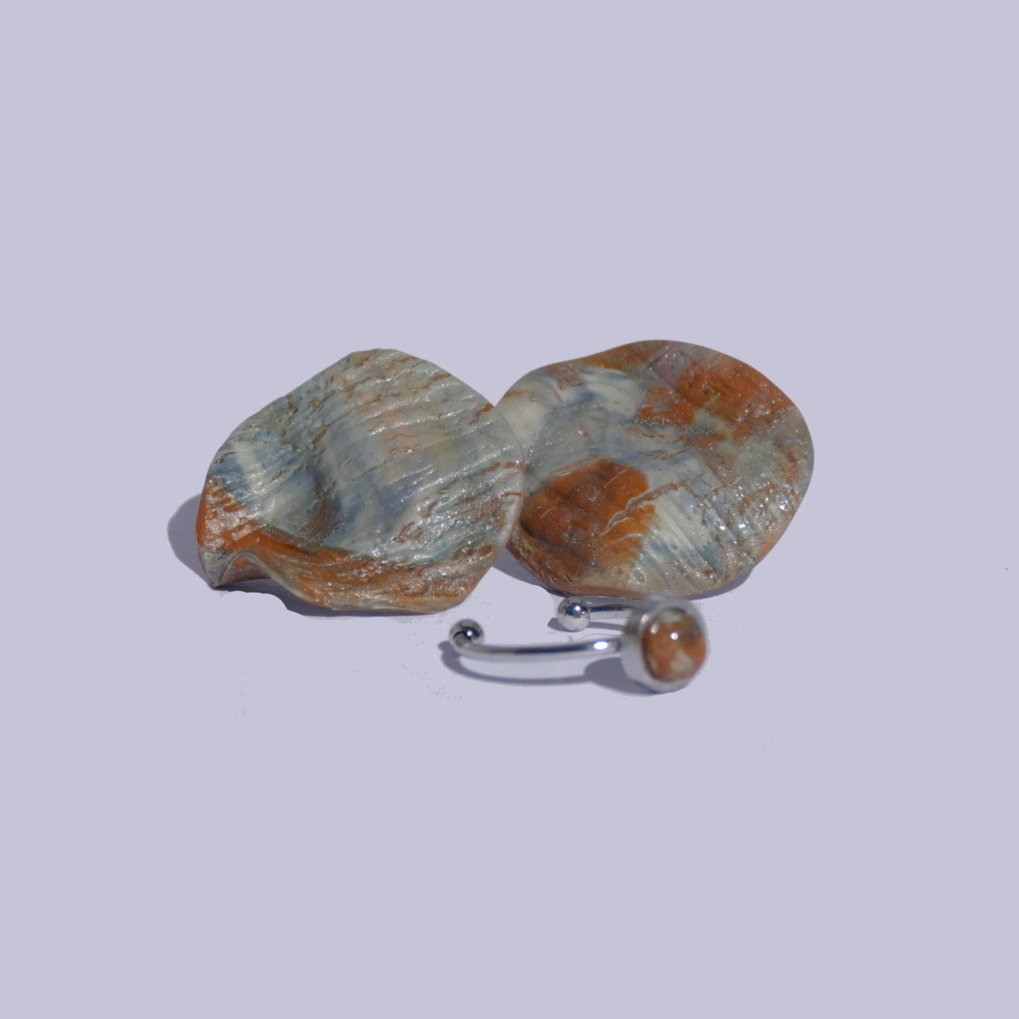 Sarasvati – Conjunto de pendientes y anillo.