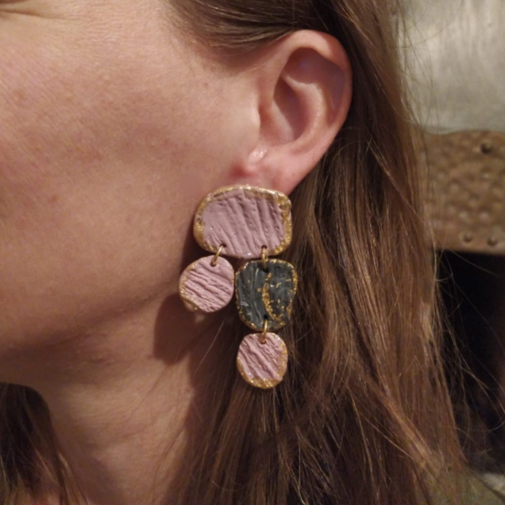 Lakshmi - grandes tonos pastel y azul